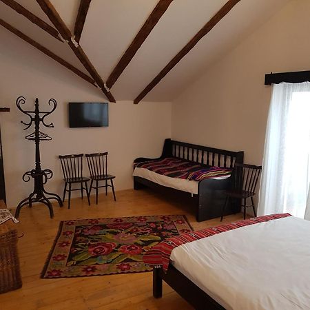 Satu Muscelean Otel Albestii de Muscel Oda fotoğraf